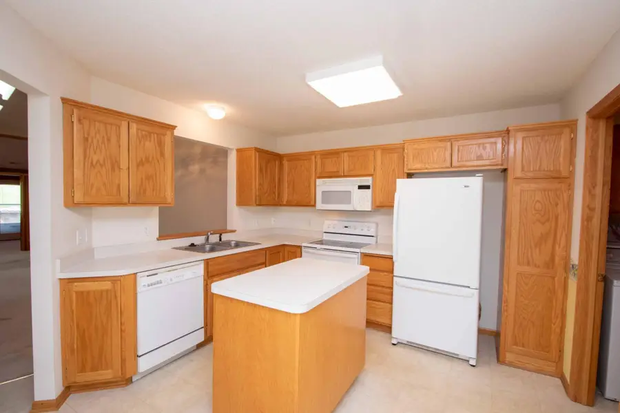 7608 Newbury Road, Woodbury, MN 55125 - Image #3