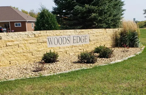 2601 8th Street Ne, Waseca, MN 56093