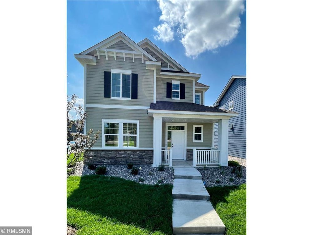 1429 100th Avenue Nw, Coon Rapids, MN 55433 BHGRE