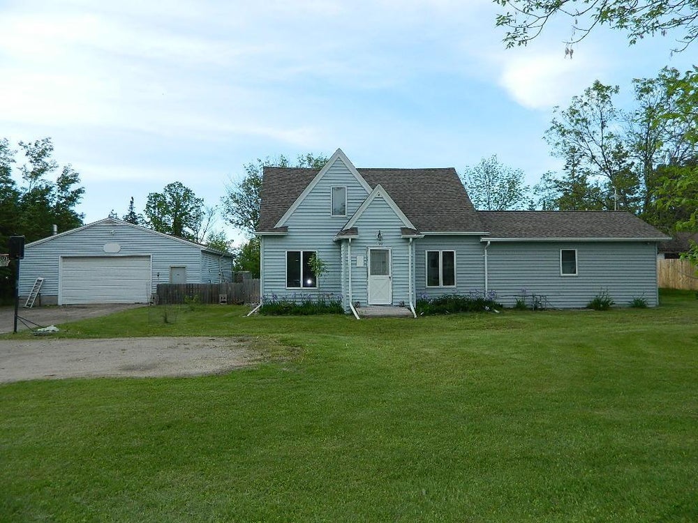 310 15th Street E, International Falls, MN 56649 BHGRE