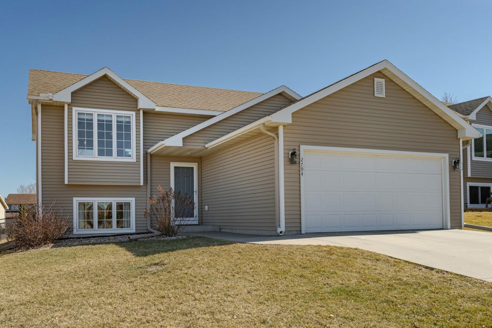 2794 Tomah Place Nw, Rochester, MN 55901 - BHGRE