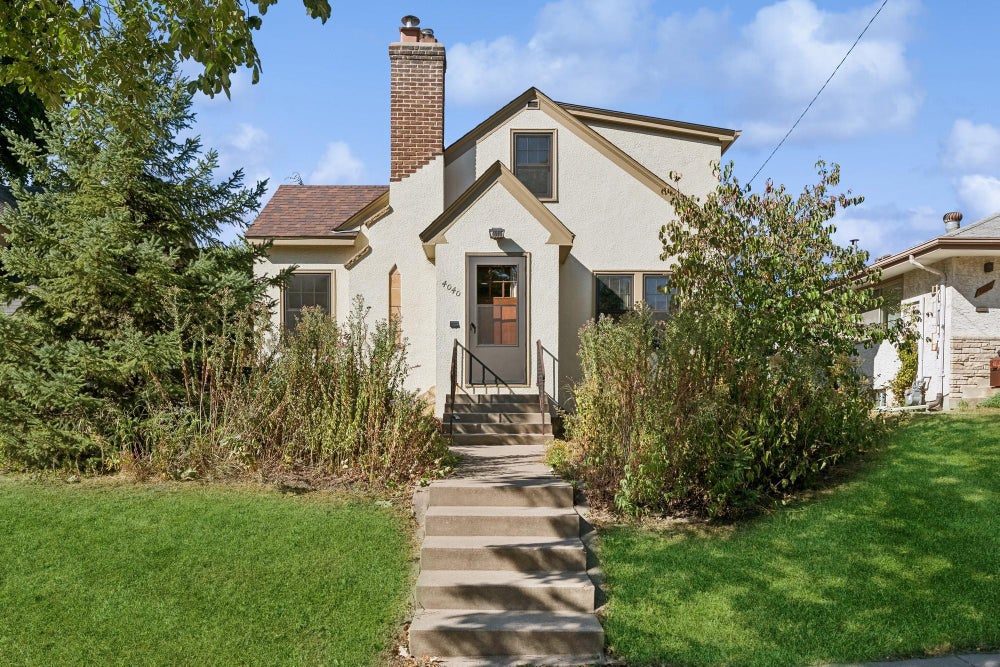 4040 17th Avenue S, Minneapolis, MN 55407 BHGRE