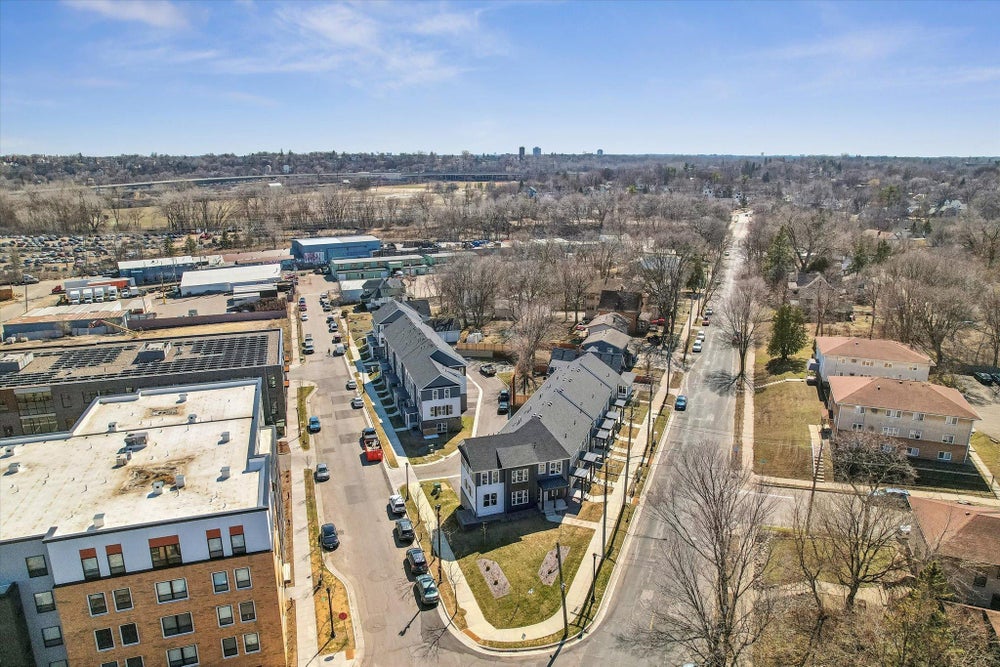 166 Cedar Lake Road N, Minneapolis, MN 55405 BHGRE