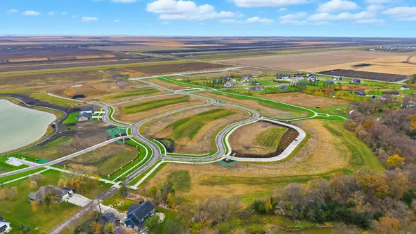 7639 Whitman Drive, Horace, ND 58047