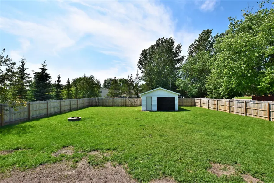 313 10th Avenue Ne, Roseau, MN 56751 - Image #3