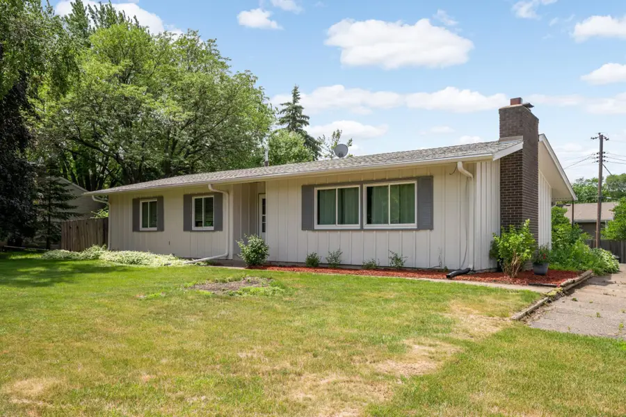 8555 Medicine Lake Road, Golden Valley, MN 55427 - #2
