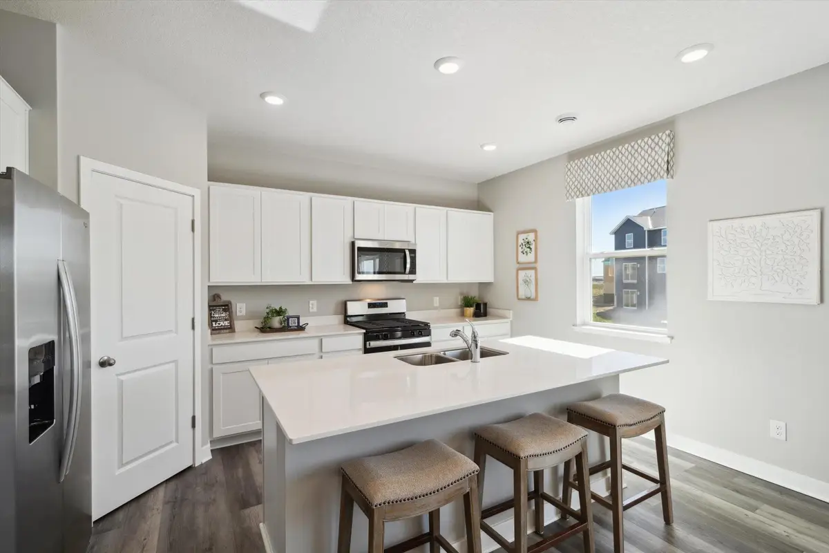 2040 Aquarius Drive, Shakopee, MN 55379 - Image #1