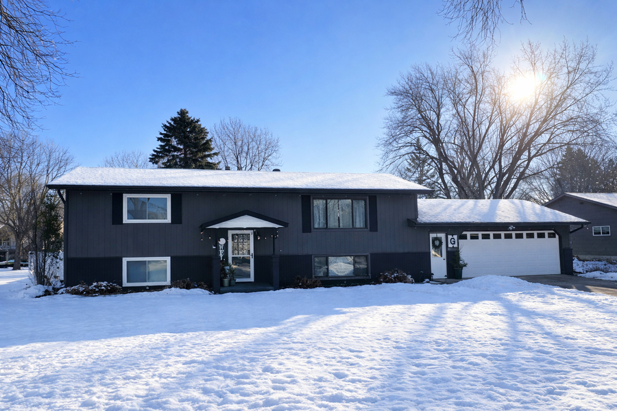 801 S Chandler Avenue, Litchfield, MN 55355 - #2