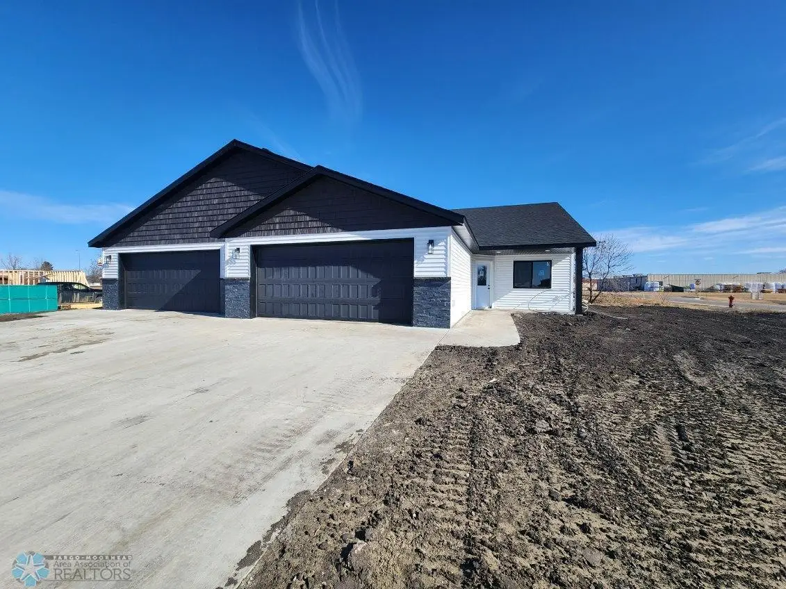 1396 Prairie Lane, Wahpeton, ND 58075 - #1