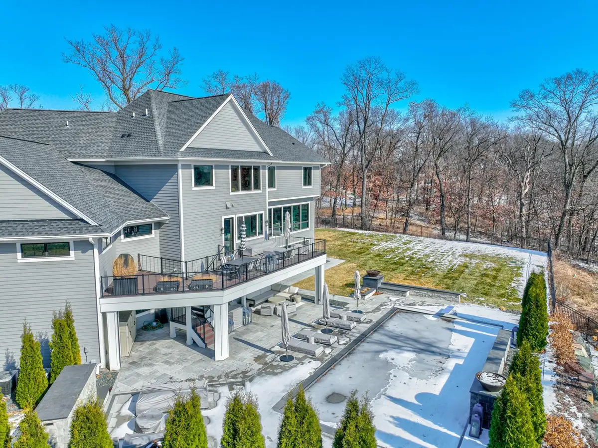 21 Cherrywood Circle, North Oaks, MN 55127 - #1