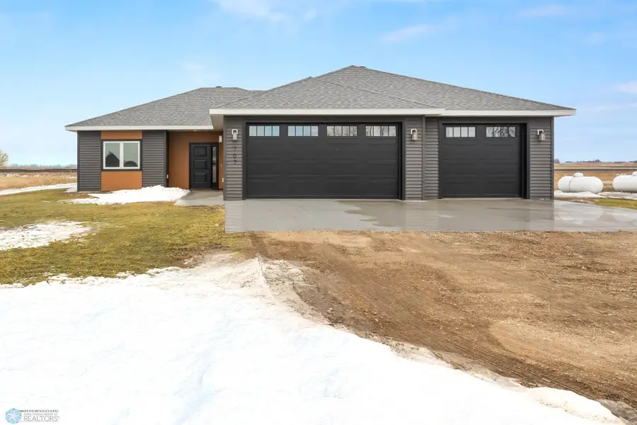 707 Blaine Street N, Colfax, ND 58018 - Image #2