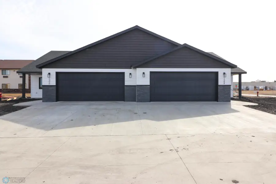 1406 Prairie Lane, Wahpeton, ND 58075 - #2