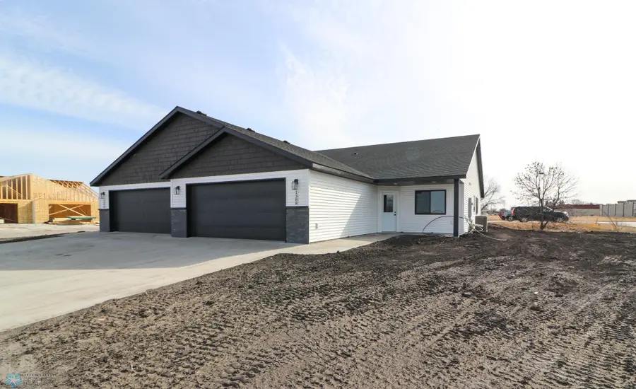 1400 Prairie Lane, Wahpeton, ND 58075 - #2