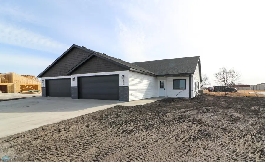1414 Prairie Lane, Wahpeton, ND 58075 - Image #2
