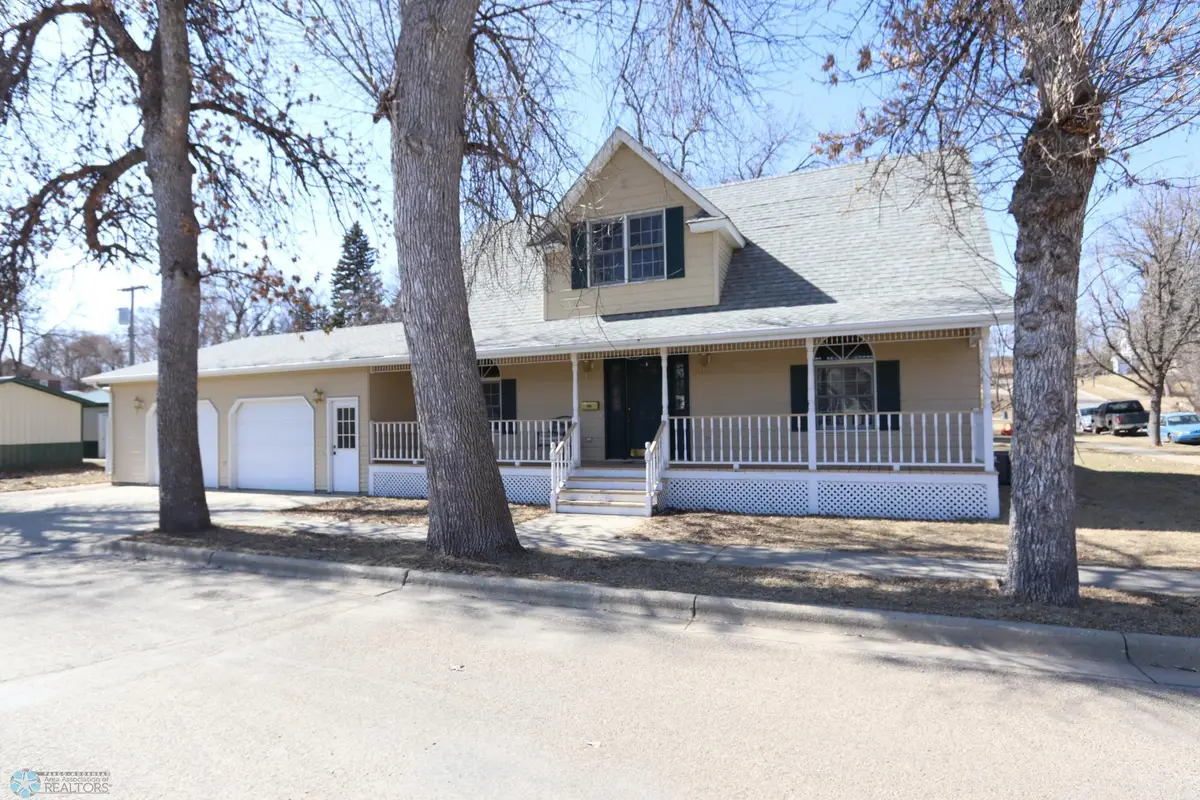 202 Cleveland Street, Enderlin, ND 58027 - Image #1