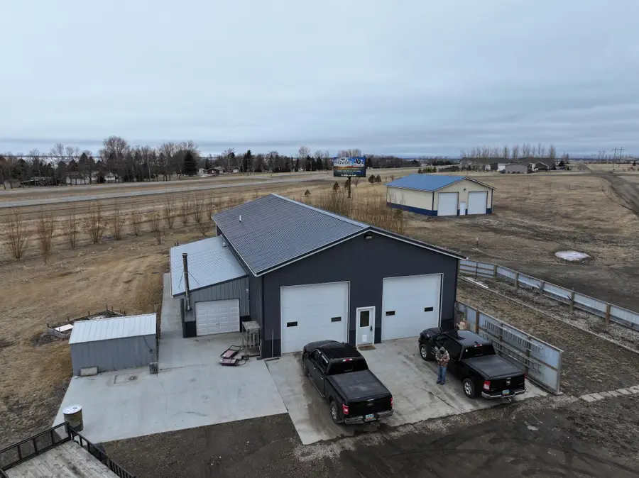 829 Sunset Drive, Devils Lake, ND 58301 - Image #2