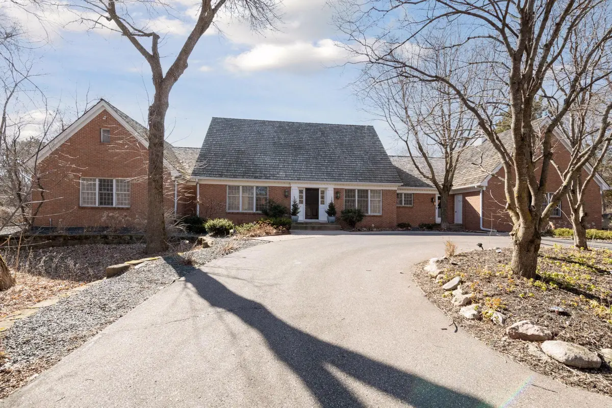 425 Ferndale Road N, Wayzata, MN 55391 - #1