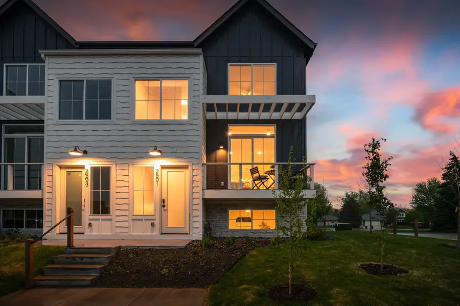 2501 Jansen Avenue, White Bear Lake, MN 55110 - #2