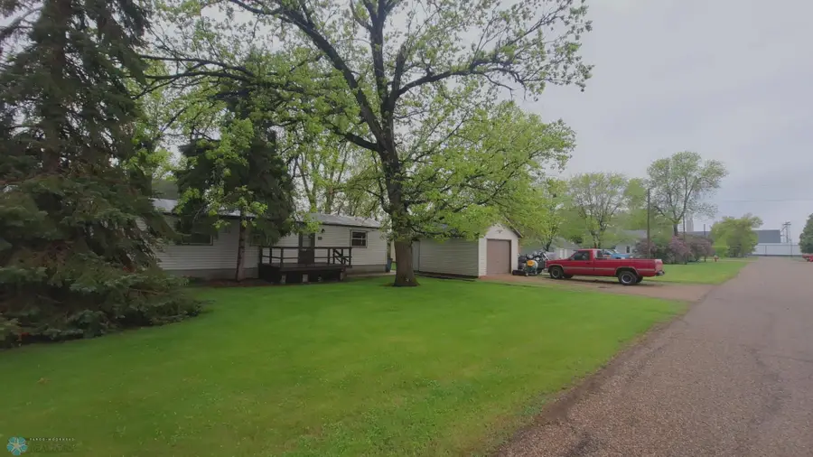 102 2nd Street N, Fairmount, ND 58030 - Image #2