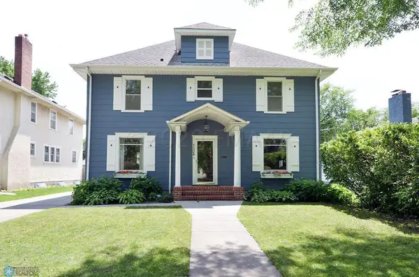 1524 5th Avenue S, Fargo, ND 58103
