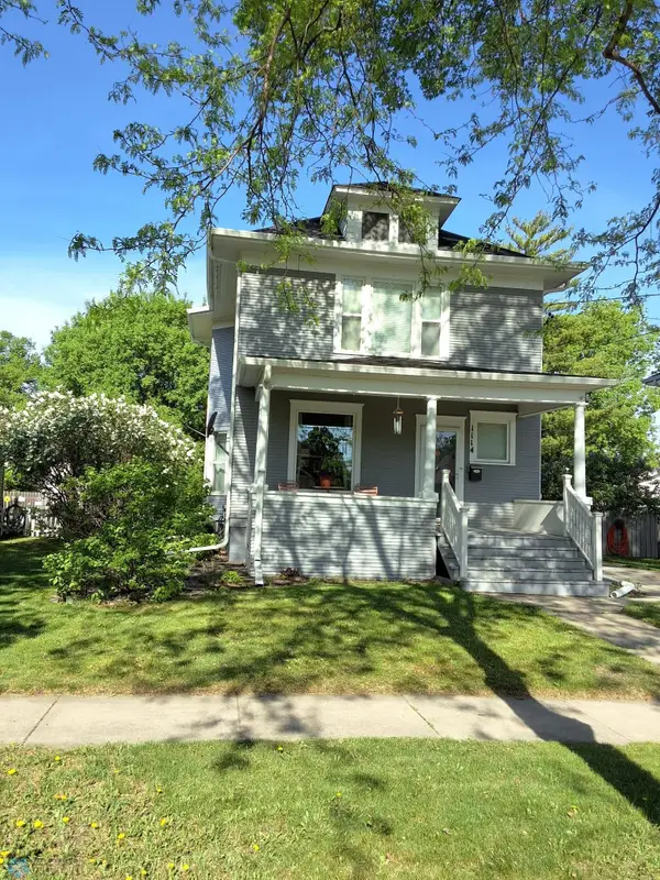 1114 8th Street N, Fargo, ND 58102