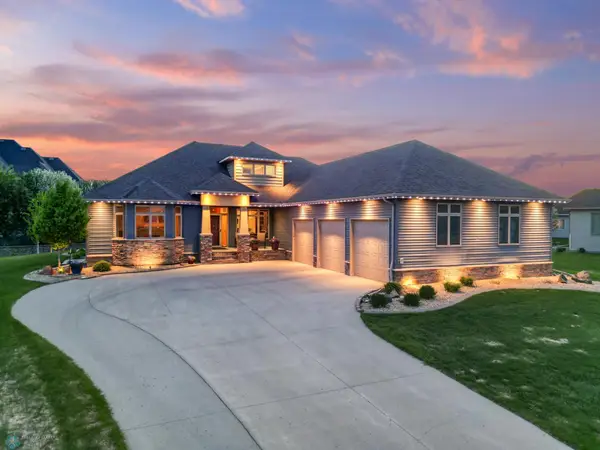 6009 27th Street S, Fargo, ND 58104