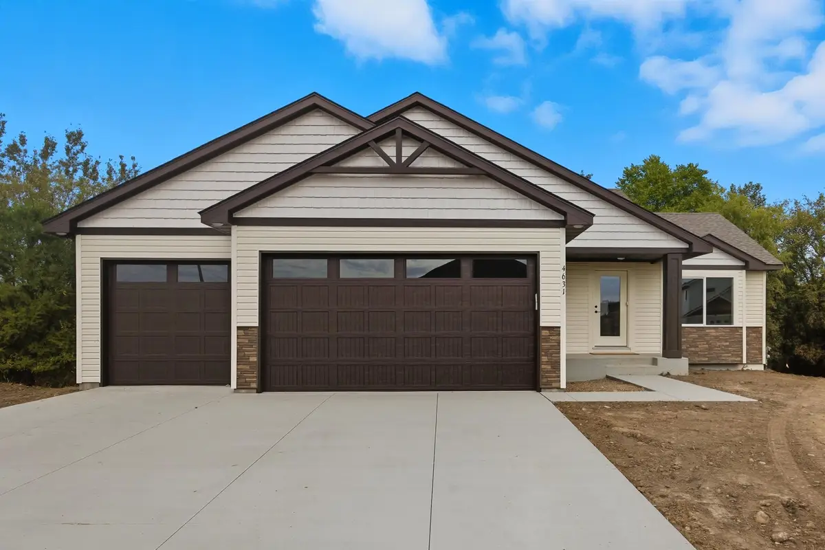 4631 9th Street Ne, Saint Cloud, MN 56304 - Image #1