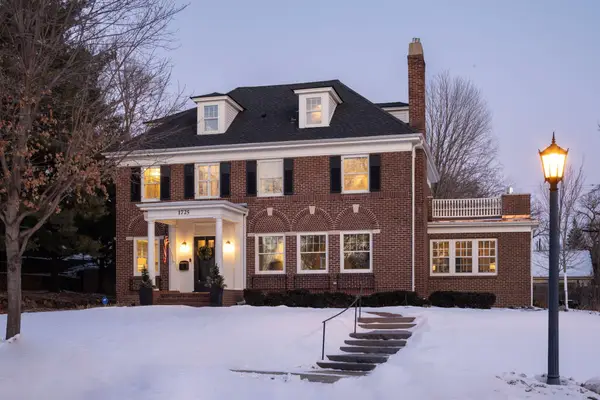 1725 Knox Avenue S, Minneapolis, MN 55403