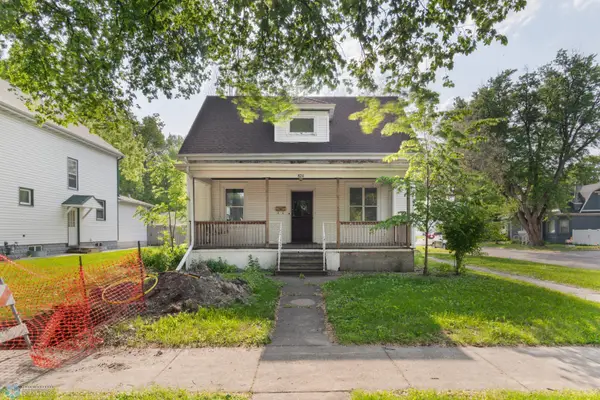 824 9th Street N, Fargo, ND 58102