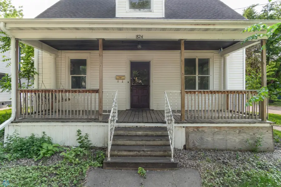 824 9th Street N, Fargo, ND 58102 - #2