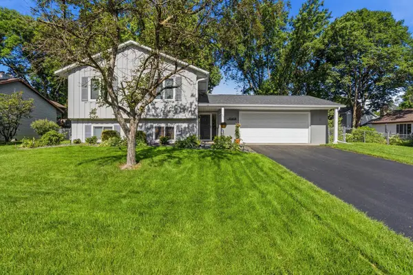 10408 Zinran Avenue S, Bloomington, MN 55438