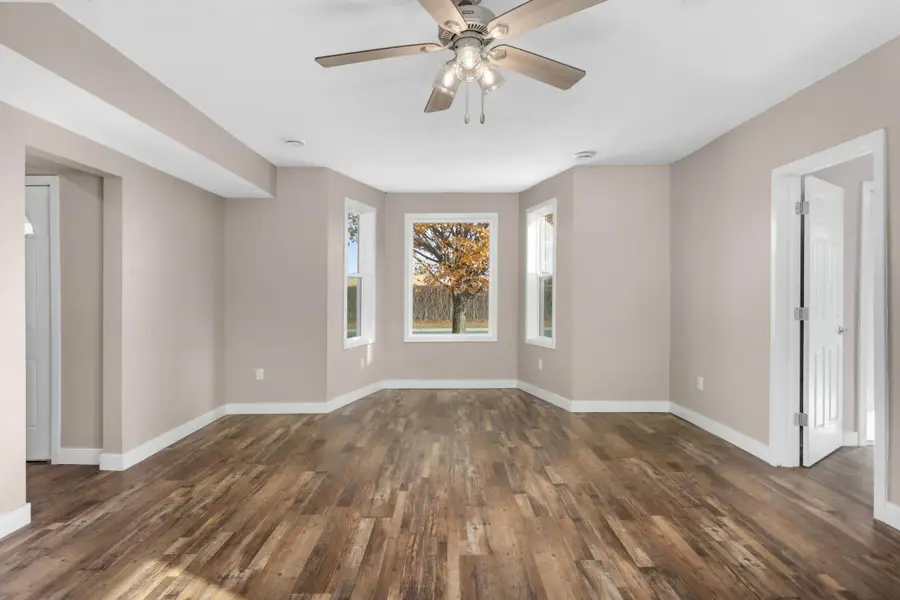 240 S Eagle Street, Belle Plaine, MN 56011 - Image #2