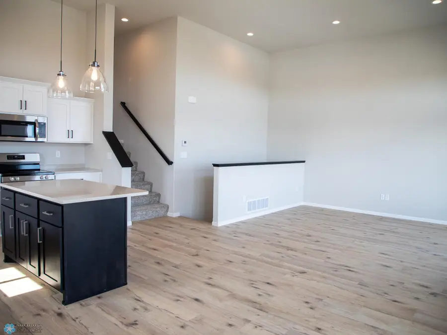 212 Lionheart Drive, Horace, ND 58047 - Image #2