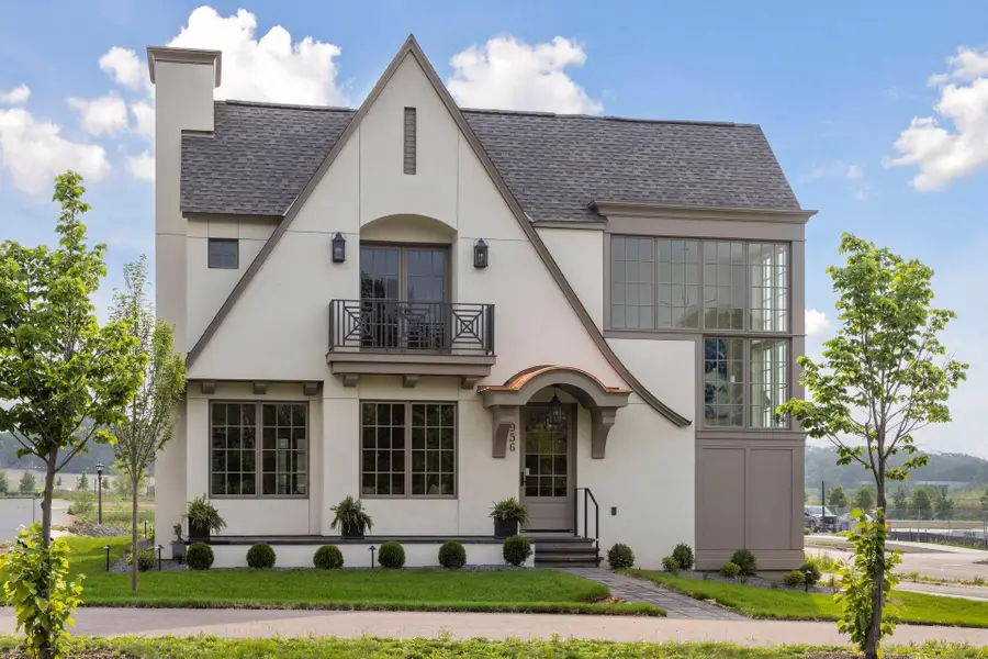 956 Mississippi River Boulevard S, Saint Paul, MN 55116 - Image #2