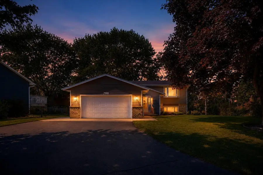 783 Bur Oak Court, Vadnais Heights, MN 55127 - #2
