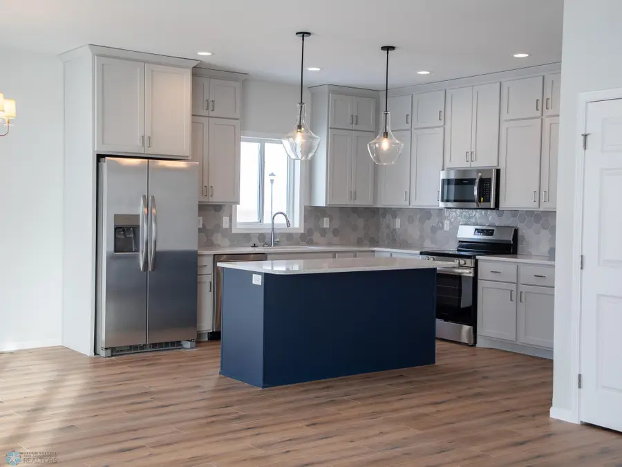 4801 Decorah Way S, Fargo, ND 58104 - Image #2