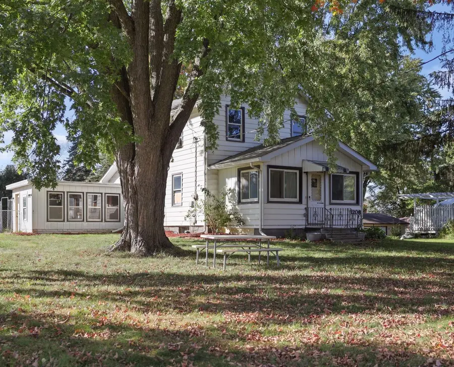 1208 9th Avenue Sw, Faribault, MN 55021 - Image #2