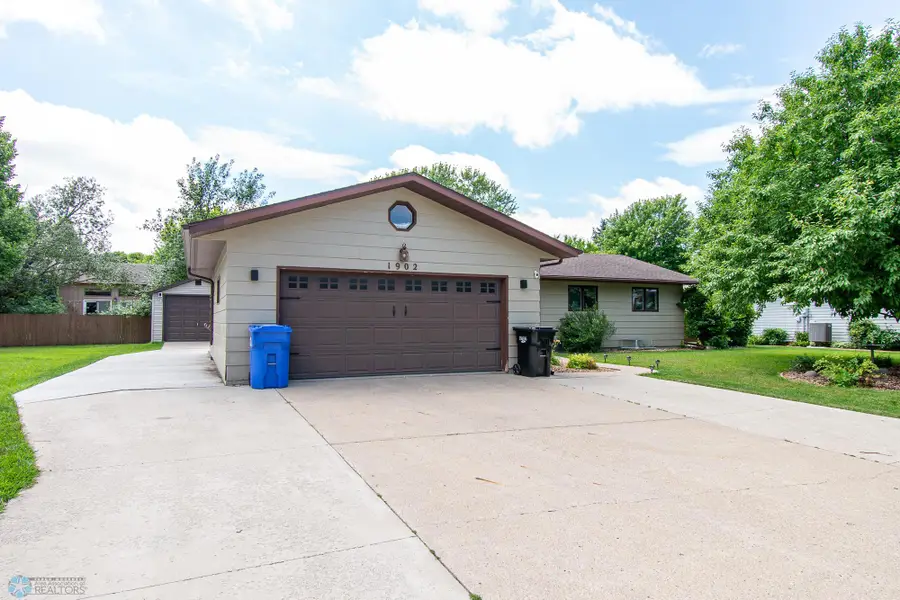 1902 23rd Avenue S, Fargo, ND 58103 - Image #2