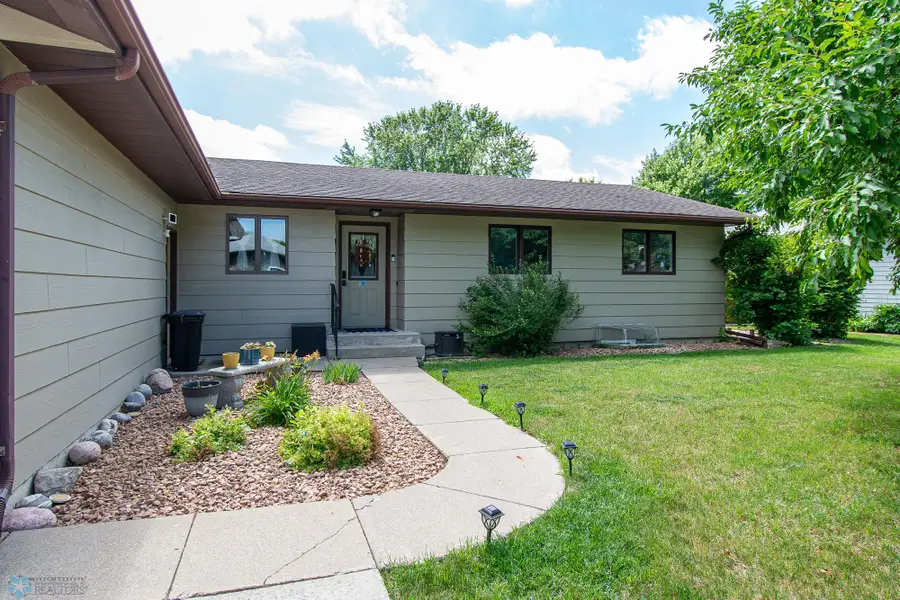 1902 23rd Avenue S, Fargo, ND 58103 - Image #3