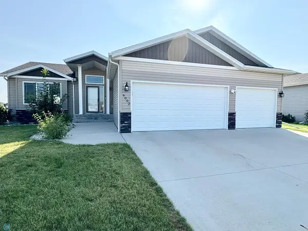 6002 66th Street S, Fargo, ND 58104