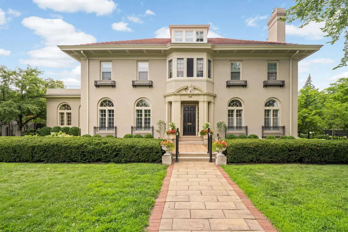 2400 Pillsbury Avenue S, Minneapolis, MN 55404 - Image #1