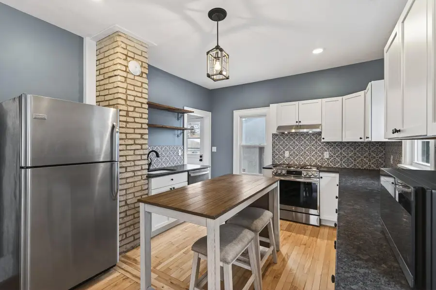 3830 Queen Avenue N, Minneapolis, MN 55412 - Image #2