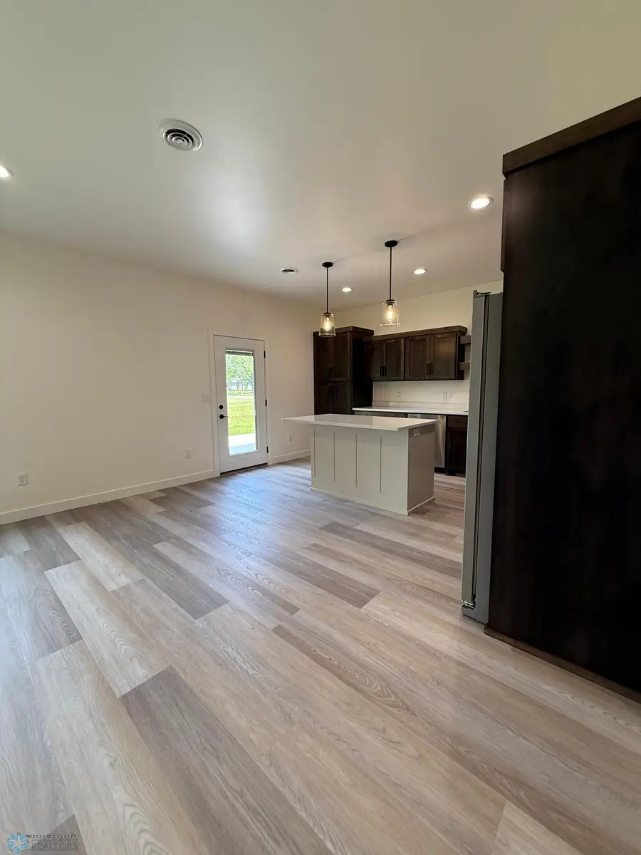 436 4th Street, Wyndmere, ND 58081 - #3