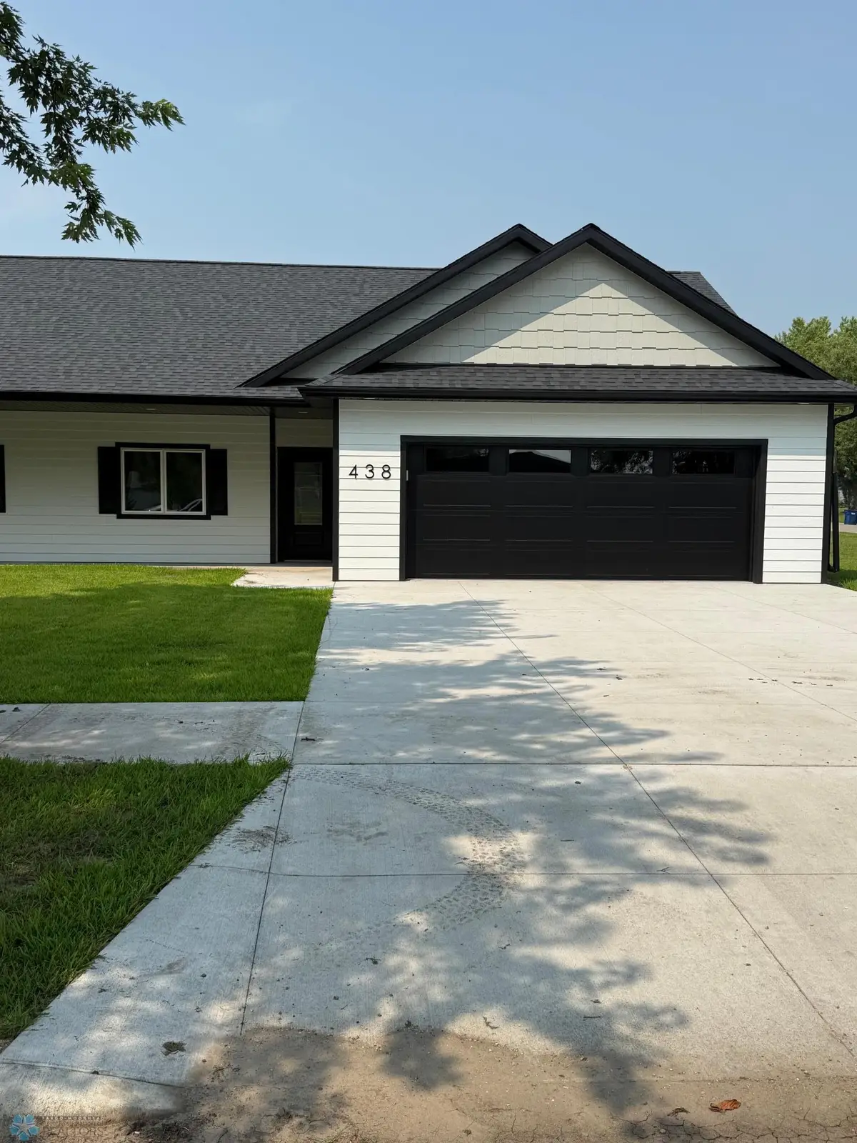 438 4th Street, Wyndmere, ND 58081 - Image #1