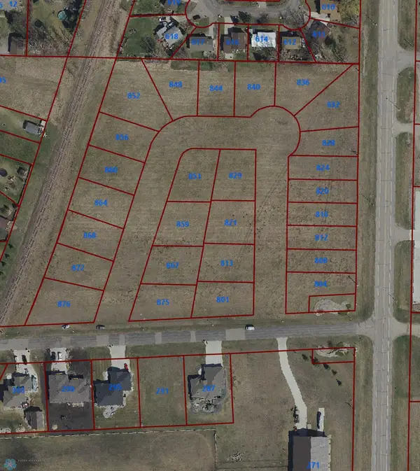 848 Harvest Circle, Horace, ND 58047