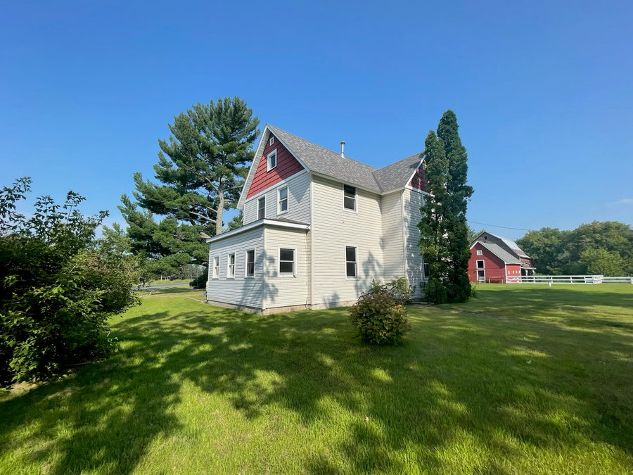 9484 Sunrise Rd, Sunrise, MN 55032 - Image #3