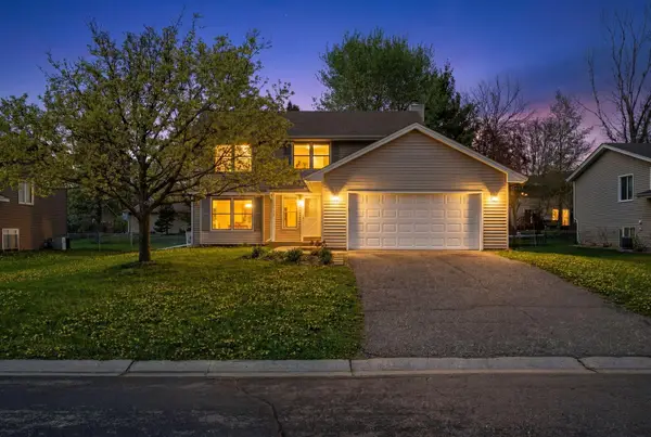 1053 Kettle Creek Road, Eagan, MN 55123