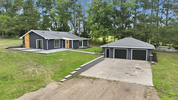 3941 357th Avenue Nw, Cambridge, MN 55008