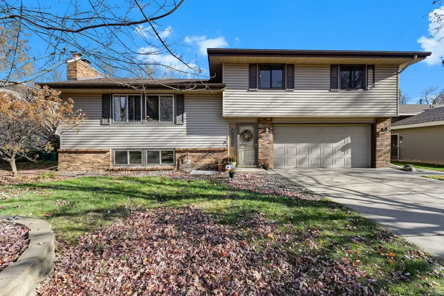 6640 Flag Avenue N, Brooklyn Park, MN 55428 - Image #2