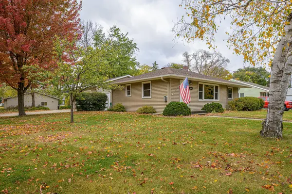 426 S Litchfield Avenue, Litchfield, MN 55355